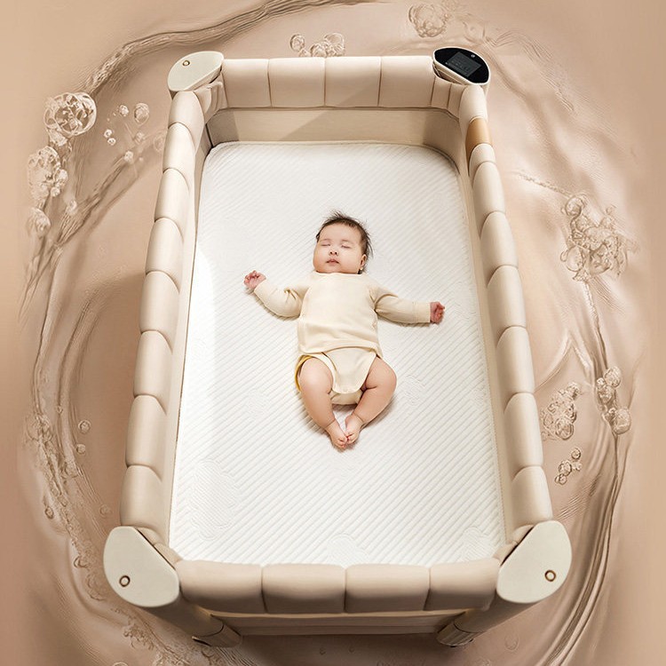 Lit bébé pliable et mobile Coo - Baby Nursery With Queen Bed avis et prix